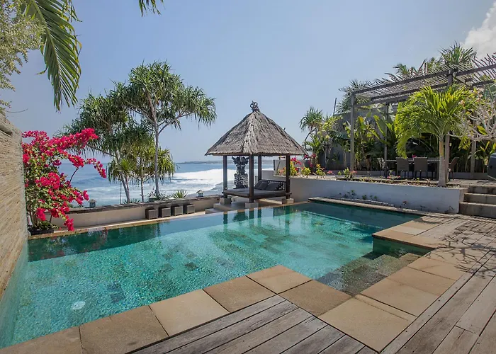 Bella Vista On Nusa Ceningan Villa *