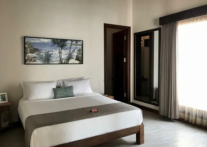 Bella Vista On Nusa Ceningan Villa
